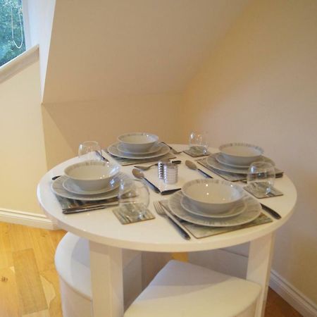 Modern, Cosy Apartment In Bearsden With Private Parking กลาสโกว์ ภายนอก รูปภาพ