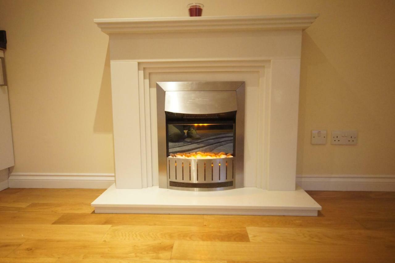 Modern, Cosy Apartment In Bearsden With Private Parking กลาสโกว์ ภายนอก รูปภาพ